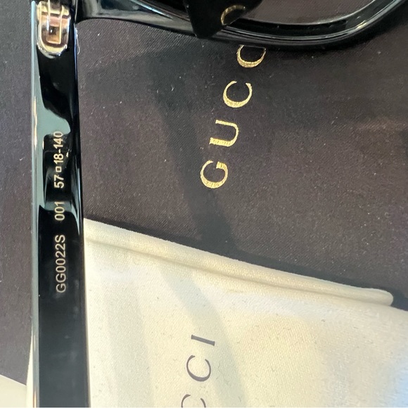 GUCCI CAT EYE SUNGLASSES - Picture 6 of 10